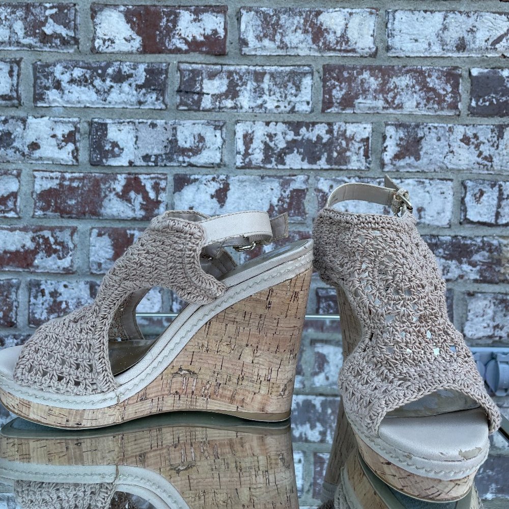 Crochet Natural Walta Wedges